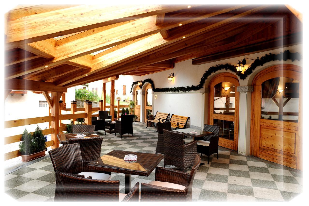 Albergo Genzianella Roncone Exterior foto